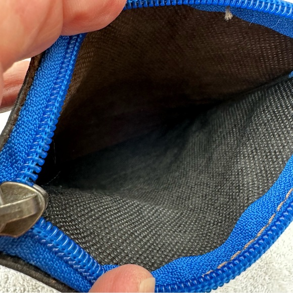 Slim Argentina Crossbody - Picture 4 of 5